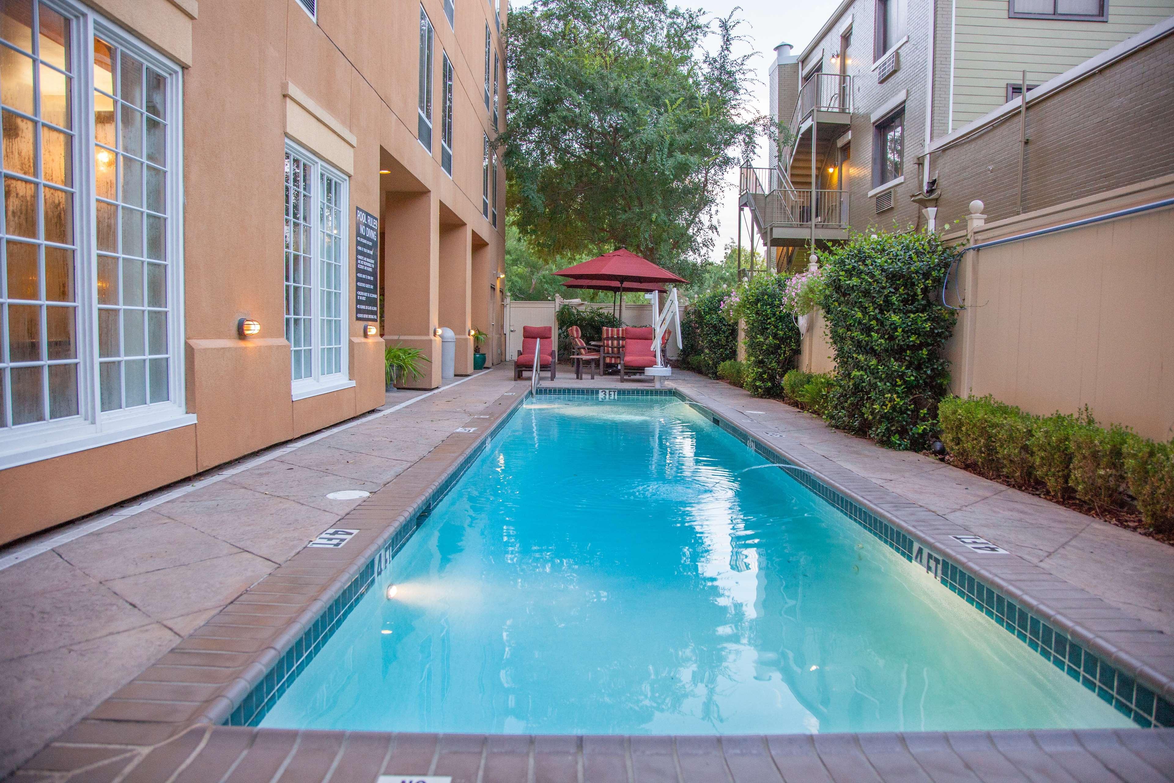 Hampton Inn New Orleans/St.Charles Ave Exterior photo